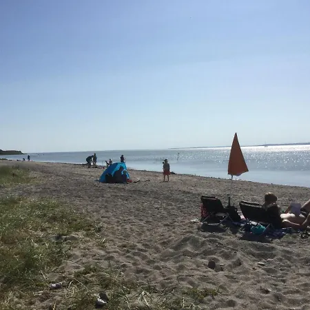 Villa Dobbelt Beach House Langeland, 190m2, 4 Sovevaerelser, 20 M Til Strand Tranekaer