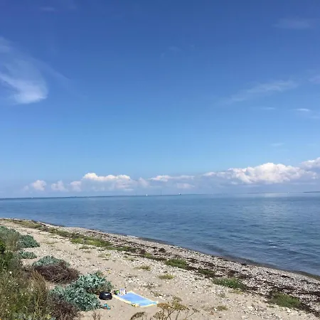 Dobbelt Beach House Langeland, 190m2, 4 Sovevaerelser, 20 M Til Strand * Tranekaer