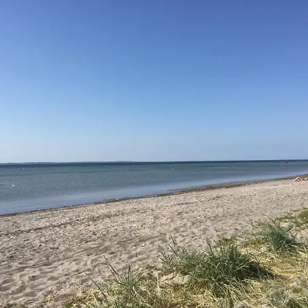 Dobbelt Beach House Langeland, 190m2, 4 Sovevaerelser, 20 M Til Strand Tranekaer